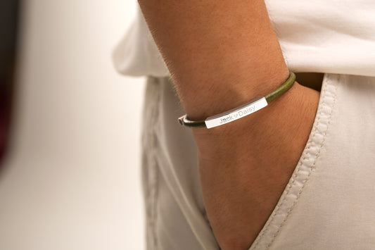 Bombeli Dikdörtgen Küp Düz Deri Bileklik | 925 Gümüş