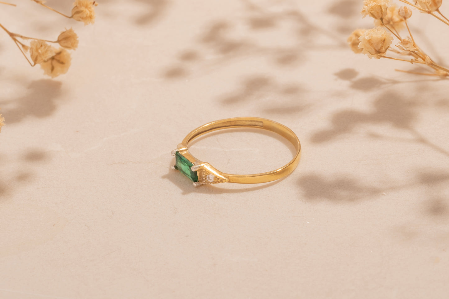 Baget Taşlı Minimal Yüzük | 14 Ayar Altın