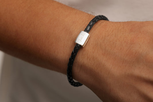 Gümüş Bagetli Siyah Örgü Deri Bileklik | 925 Gümüş