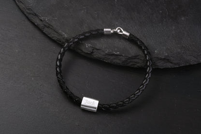 Gümüş Bagetli Siyah Örgü Deri Bileklik | 925 Gümüş