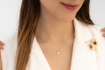 Oval Ay Taşı Kolye | 14 Ayar Altın