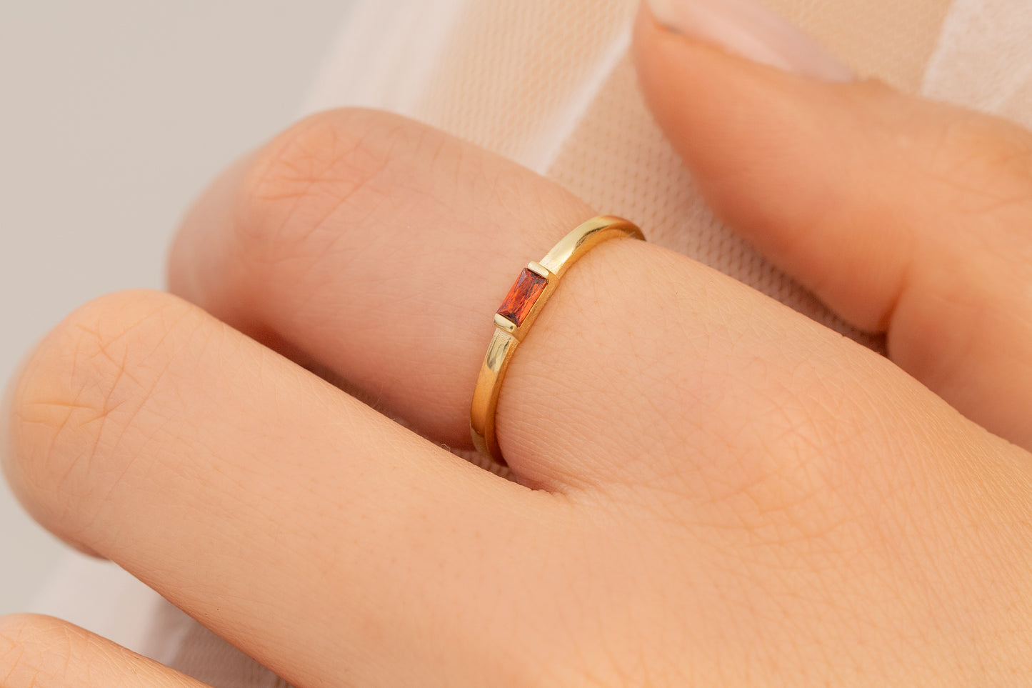 Doğum Taşlı Minimal Baget Yüzük | 14 Ayar Altın