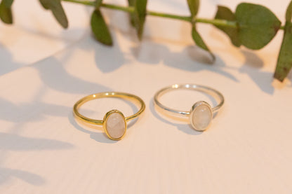 Oval Ay Taşı Yüzük | 925 Gümüş