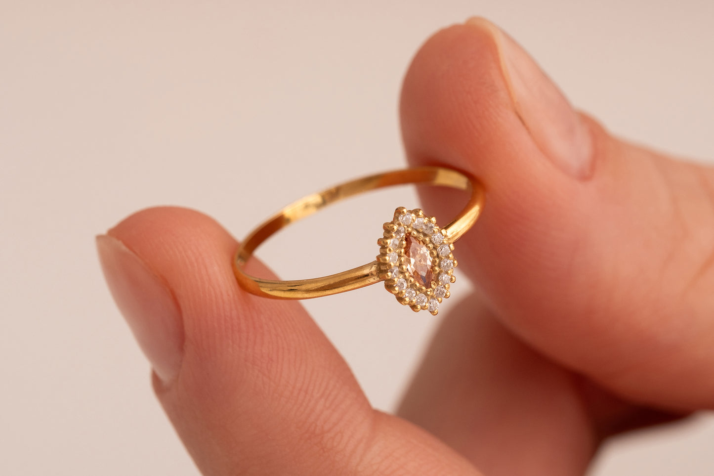 Zirkon Taşlı Oval Yüzük | 14 Ayar Altın