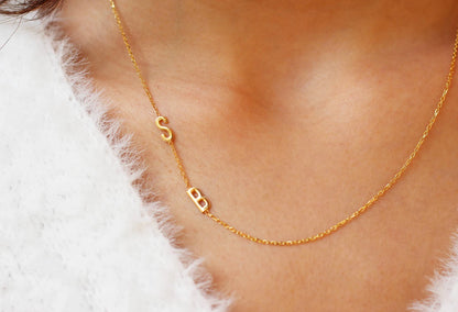 Köprücük Kemiği Harf Kolye | 925 Gümüş