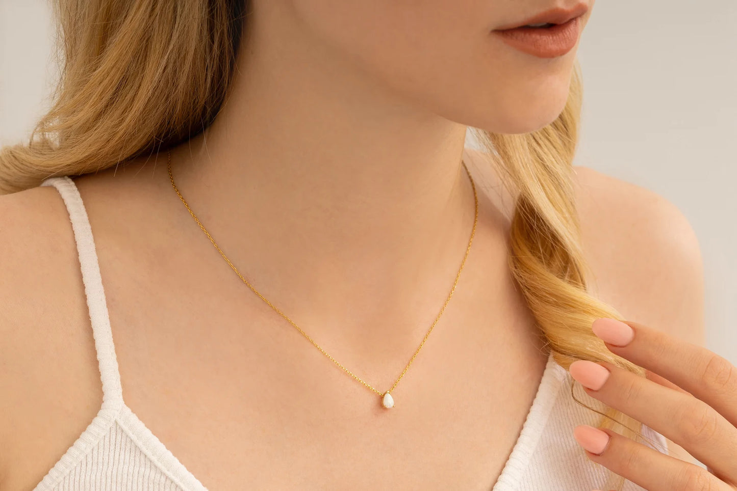 Damla Taşlı Beyaz Opal Kolye | 14 Ayar Altın