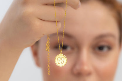 Yuvarlak Plaka Bebek Ayak İzi kolye Kolye | 925 Gümüş