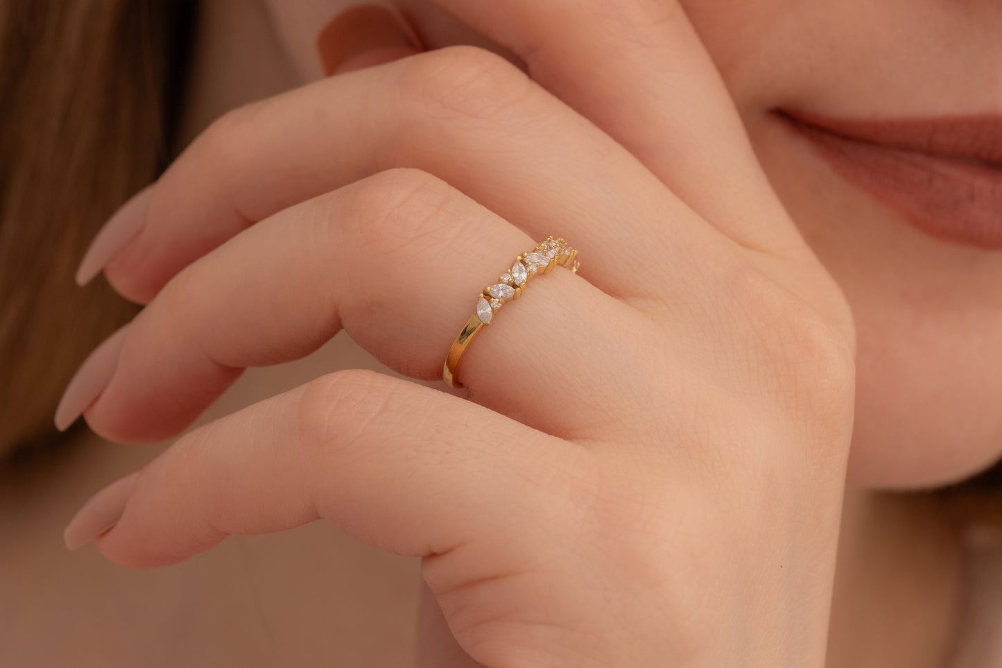 Yuvarlak Taşlı Minimal Yüzük | 14 Ayar Altın