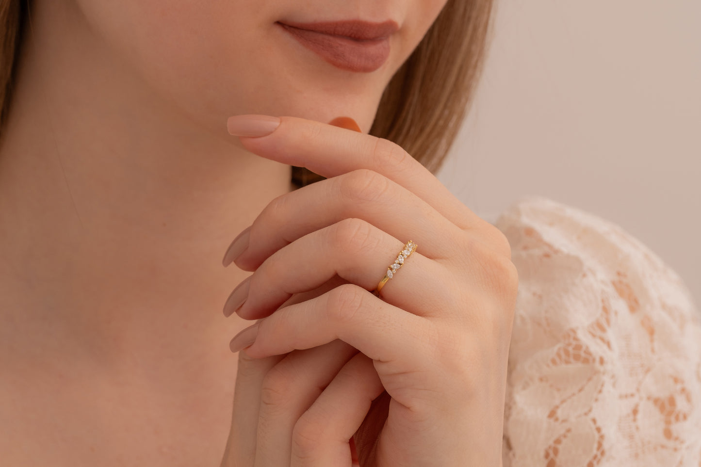 Yuvarlak Taşlı Minimal Yüzük | 14 Ayar Altın