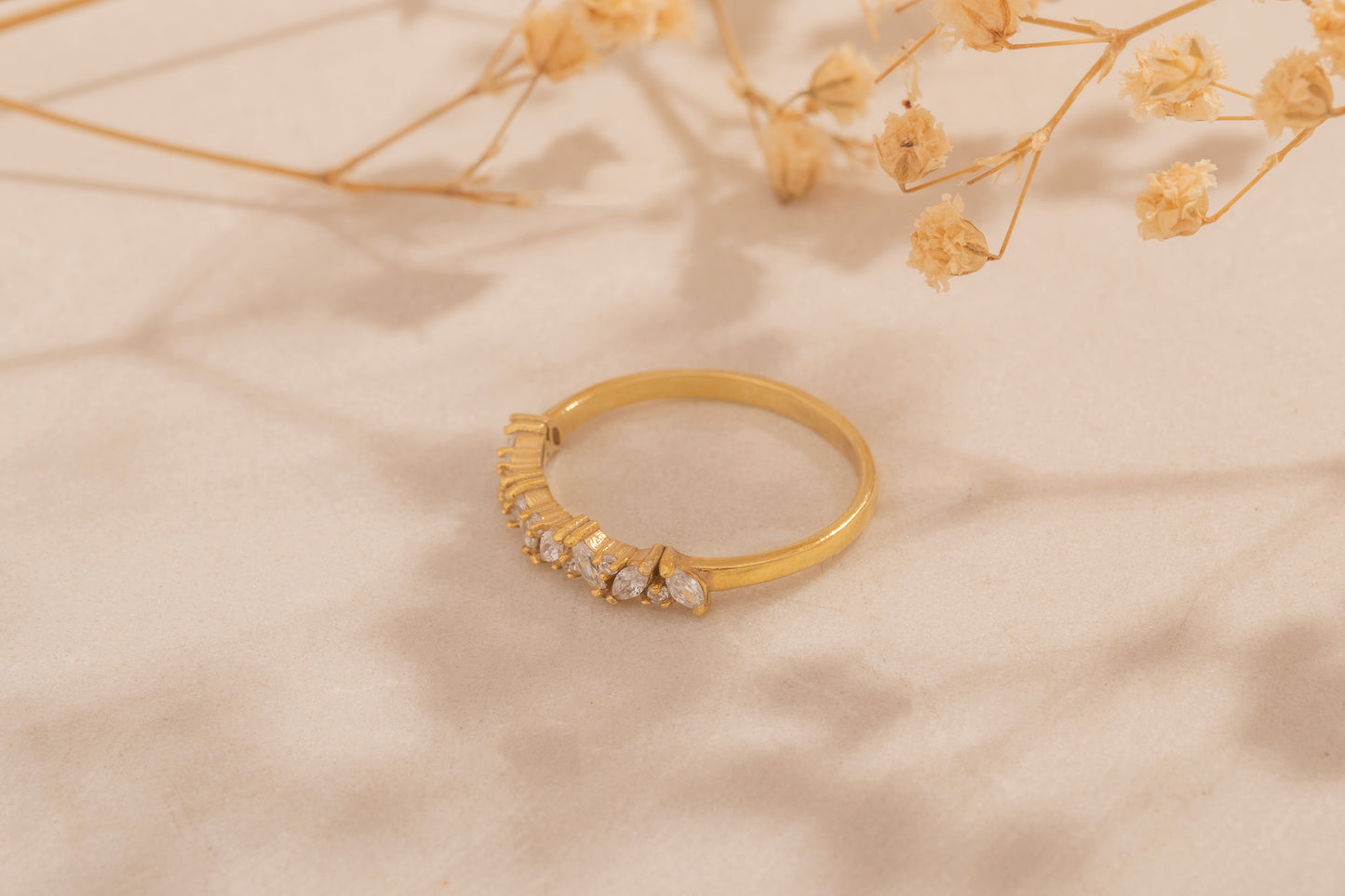Yuvarlak Taşlı Minimal Yüzük | 14 Ayar Altın